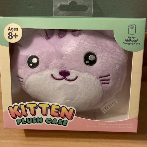 BRAND NEW KITTEN PLUSH CASE FIT FOR AIRPODS CHARGING CASE! NIB! SMOKE FREE HOME. - Picture 2 of 7